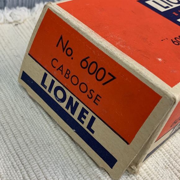 Vintage Lionel 6007 Plastic Cherry Red Caboose Train Car Large O Scale - Picture 5 of 6